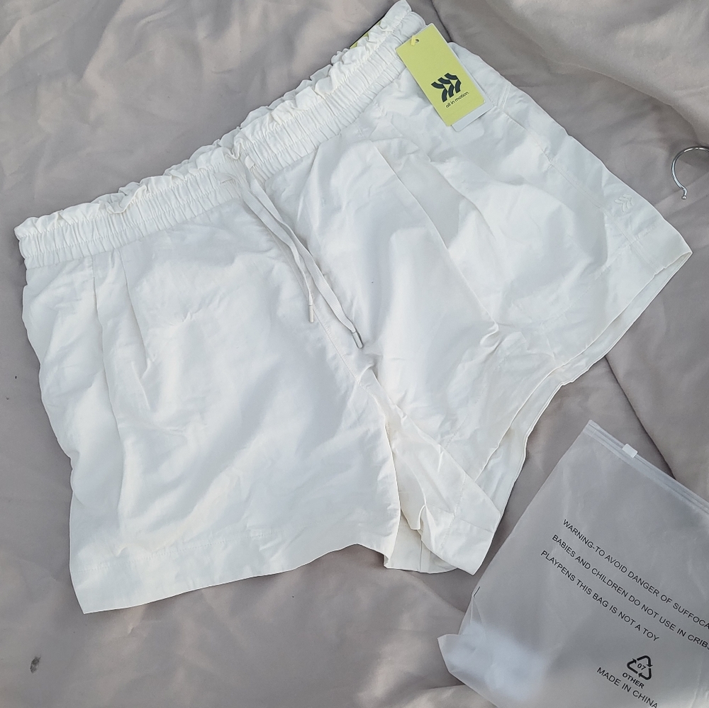 All In Motion White Dry Wick UV Protection Drawstring Shorts